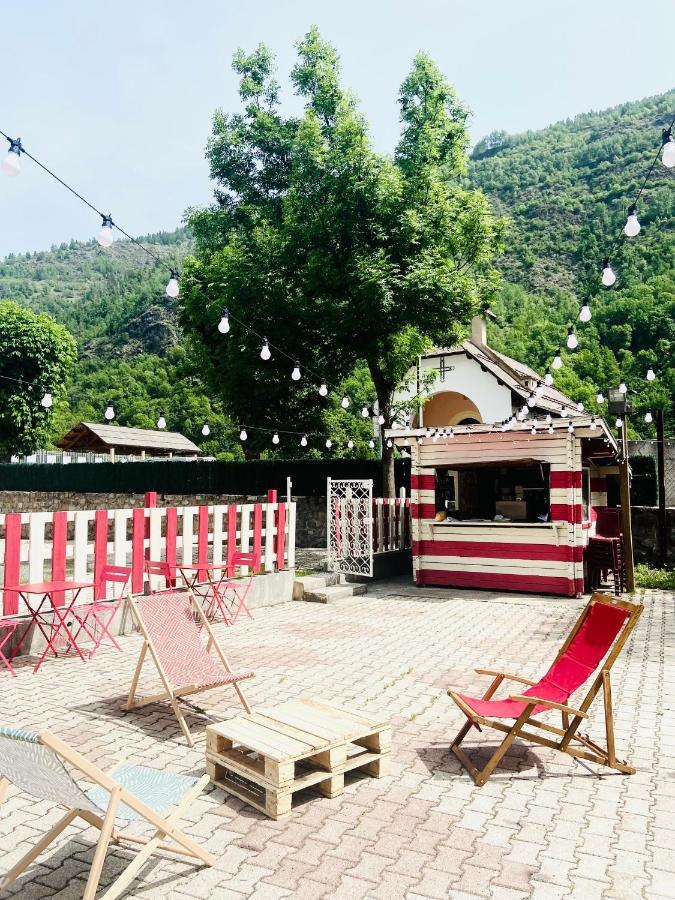 Le Rabuons Hotell Saint-Étienne-de-Tinée Eksteriør bilde
