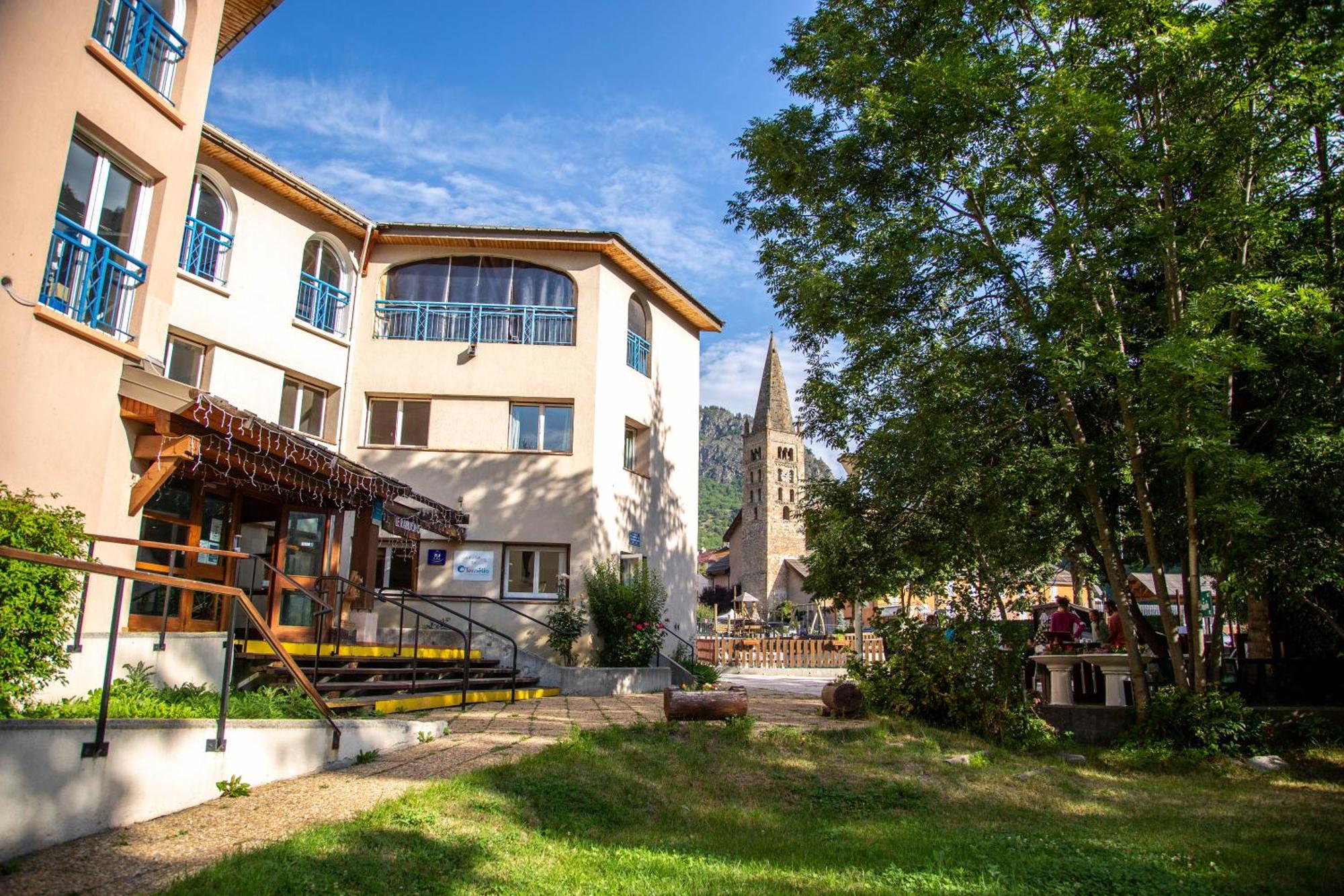 Le Rabuons Hotell Saint-Étienne-de-Tinée Eksteriør bilde