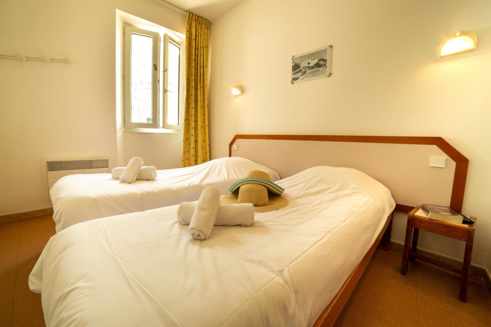 Le Rabuons Hotell Saint-Étienne-de-Tinée Eksteriør bilde